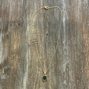 Elegant Gold Clover Pendant Necklace